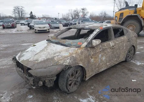 2018 Hyundai Elantra Sel z USA, uszkodzony, nr VIN 5NPD84LF8JH295449